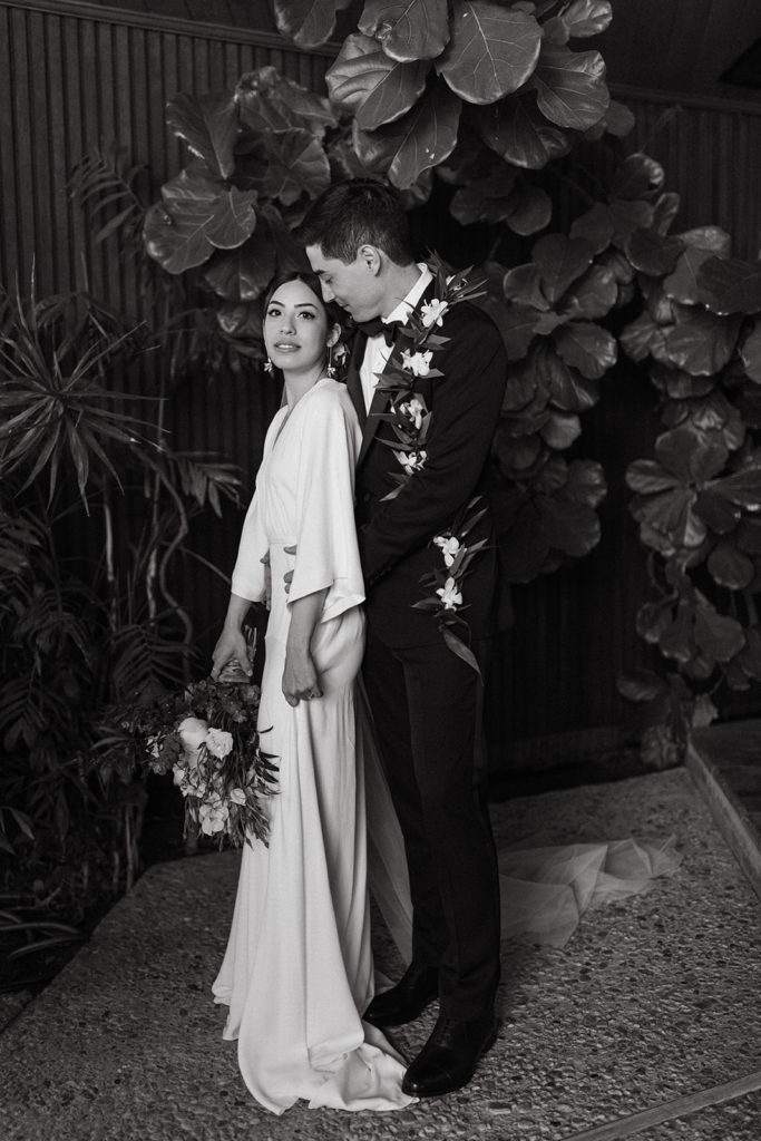 los-angeles-backyard-intimate-editorial-elopement-wedding-photography